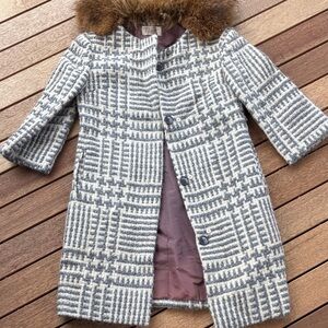 Elegant Gray Plaid Women's Cape with Faux Fur Collar